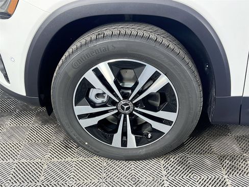 New 2026 Mercedes-Benz GLB 250 4MATIC image 30