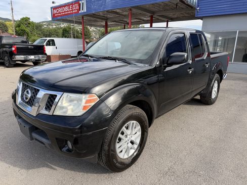 Used 2016 Nissan Frontier SV w/ SV Value Truck Package RWD image 2