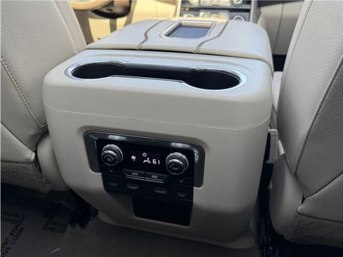 Used 2021 GMC Yukon Denali w/ Denali Premium Package AWD/4WD image 37