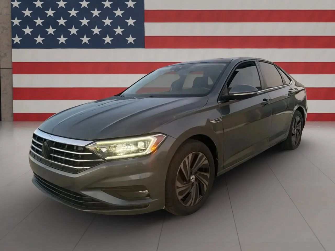 Used 2019 Volkswagen Jetta SEL Premium FWD image 2