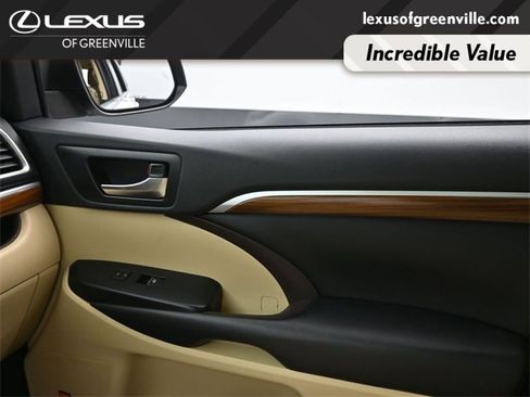 Used 2019 Toyota Highlander Limited image 20