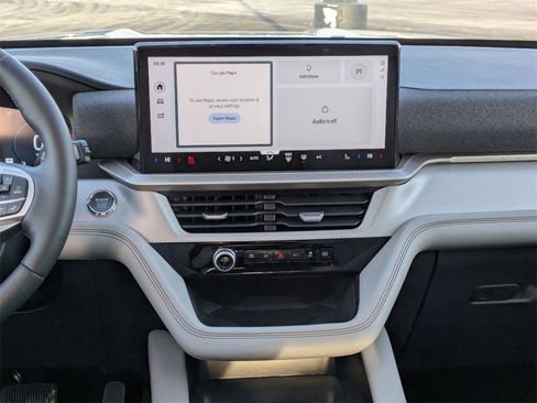 New 2026 Ford Explorer Active w/ Active Comfort Package image 13