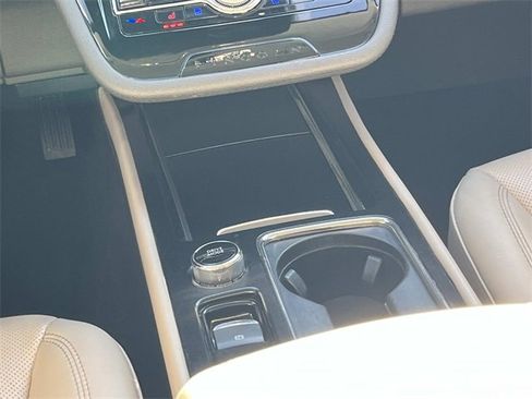 Used 2022 Lincoln Corsair FWD w/ Equipment Group 101A image 17