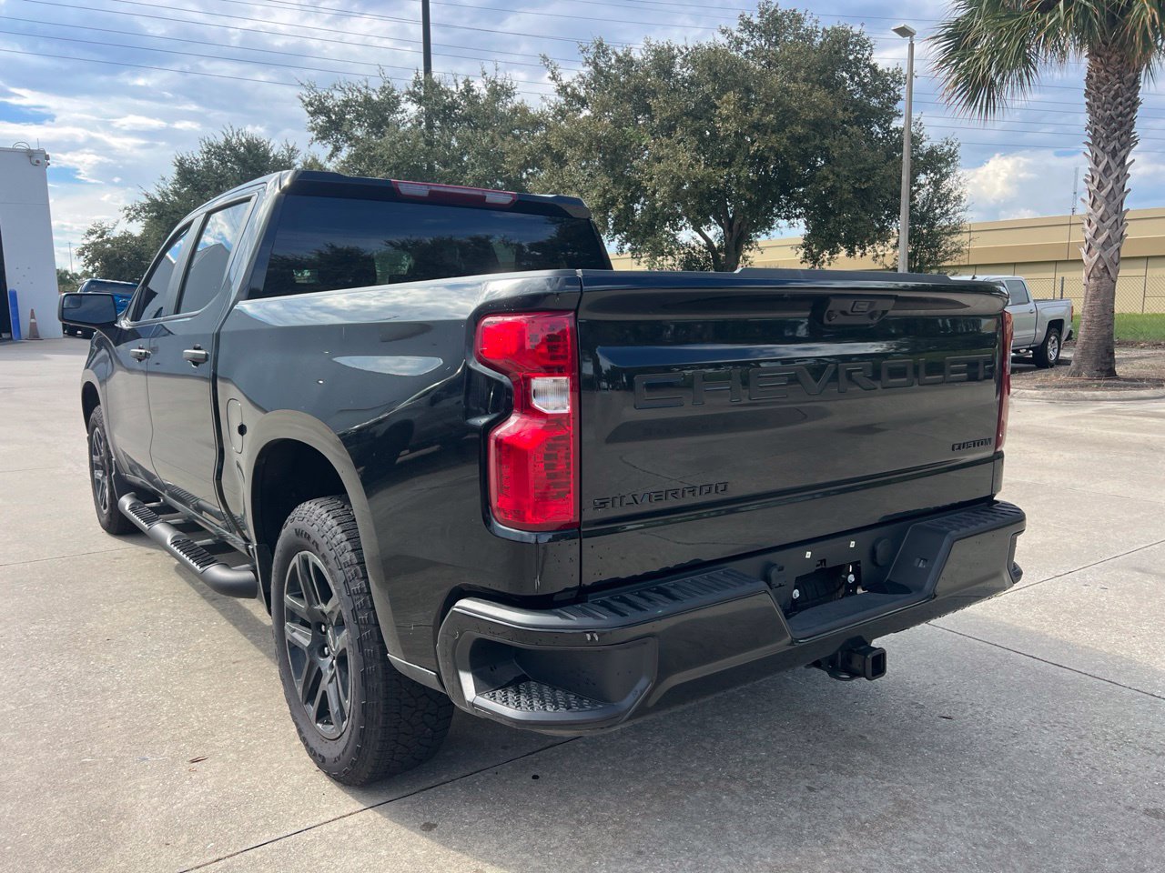 Used 2026 Chevrolet Silverado 1500 Custom w/ Turbomax Blackout Package RWD image 5