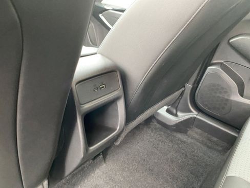 Used 2025 Chevrolet Trax LT image 24