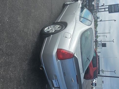 Used 2006 Chevrolet Monte Carlo LT FWD image 8