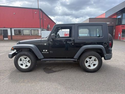 Used 2007 Jeep Wrangler X image 2