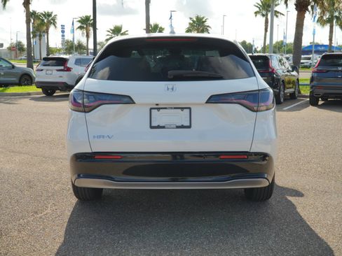 Used 2025 Honda HR-V EX-L image 6