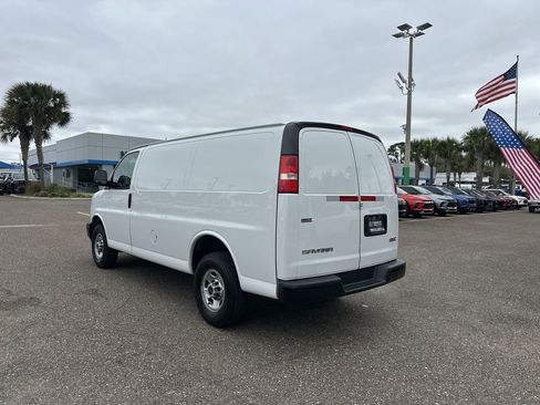 Used 2023 GMC Savana 2500 w/ Driver Convenience Package image 14