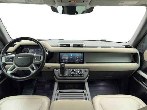 Used 2022 Land Rover Defender 110 SE image 17