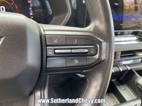Used 2023 Chevrolet Colorado W/T image 21