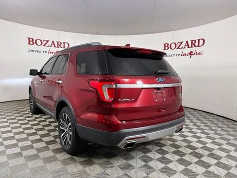 Used 2017 Ford Explorer Platinum AWD/4WD image 6