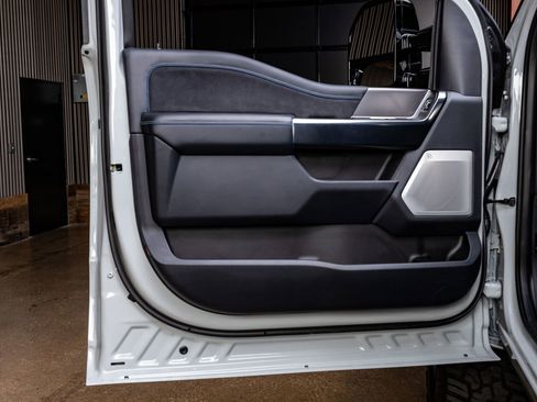 Used 2026 Ford F250 Platinum image 36