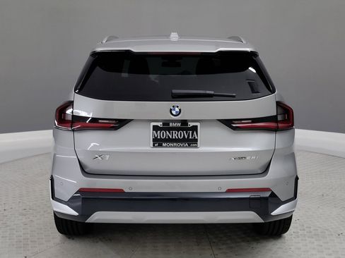 New 2025 BMW X1 xDrive28i w/ Convenience Package image 7