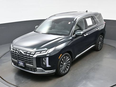 Certified 2023 Hyundai Palisade Calligraphy w/ Cargo Package AWD/4WD image 36