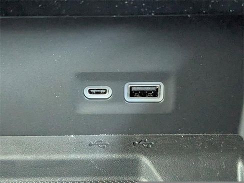 New 2026 GMC Yukon Elevation image 28