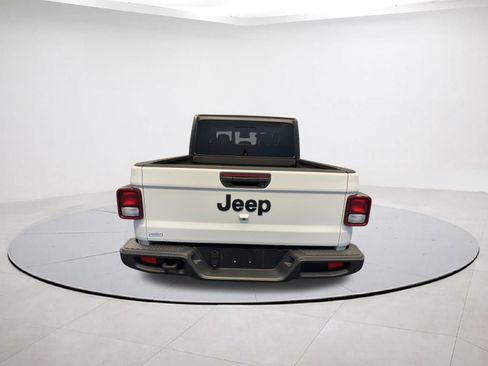 Certified 2024 Jeep Gladiator Sport image 5
