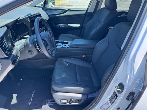 Used 2025 Lexus NX 350 AWD w/ Premium Package image 9