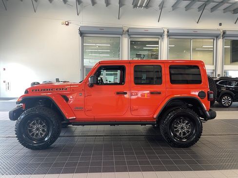 Used 2023 Jeep Wrangler Unlimited Rubicon 392 w/ Dual Top Group AWD/4WD image 4
