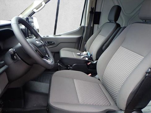 New 2026 Ford Transit 250 148 Medium Roof Extended AWD image 11