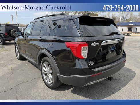 Used 2020 Ford Explorer XLT w/ Equipment Group 202A image 7