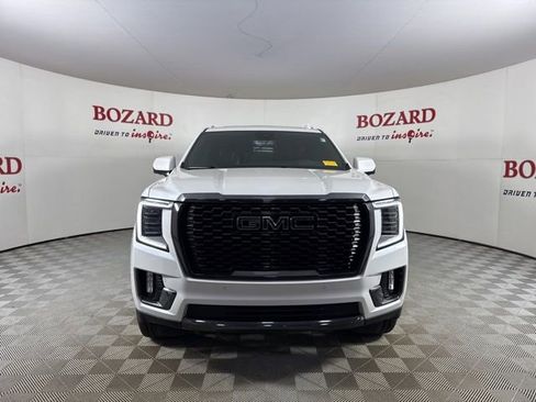 Used 2023 GMC Yukon XL Denali Ultimate image 2