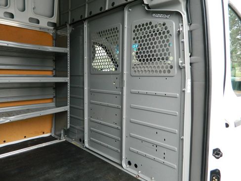 Used 2020 Nissan NV 2500 SV RWD image 12