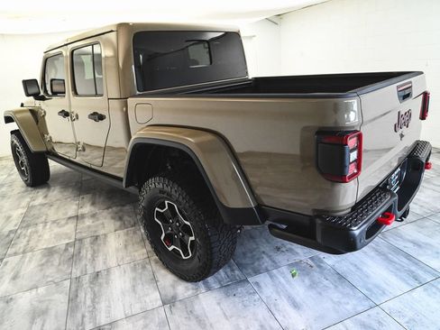 Used 2020 Jeep Gladiator Rubicon AWD/4WD image 4