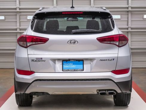 Used 2017 Hyundai Tucson Sport FWD image 5