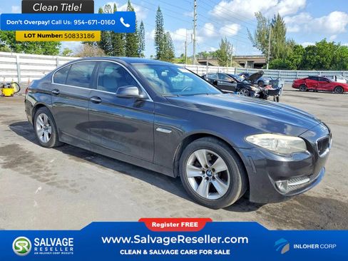 Used 2011 BMW 528i Sedan RWD image 5
