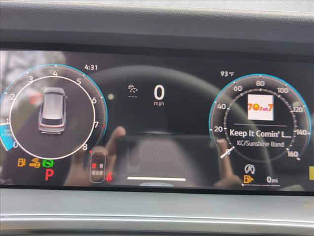 New 2026 Volkswagen Tiguan SE R-Line FWD image 16