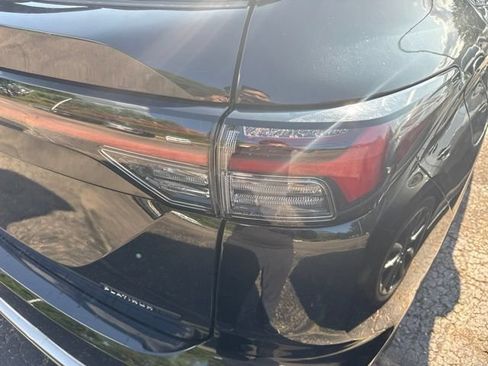 Used 2025 Mitsubishi Outlander AWD image 22
