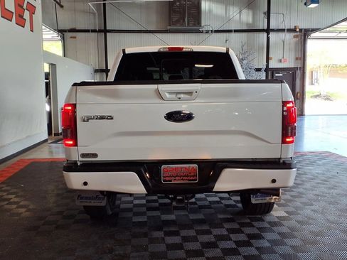 Used 2015 Ford F150 Lariat w/ Equipment Group 502A Luxury AWD/4WD image 5
