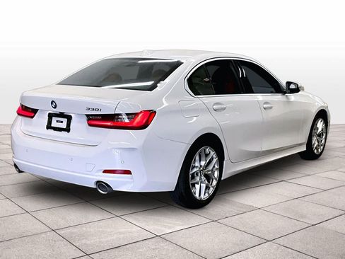 Used 2025 BMW 330i Sedan w/ M Sport Package RWD image 15