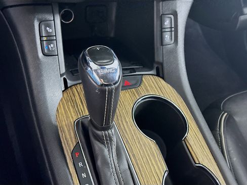 Used 2019 GMC Acadia Denali image 24