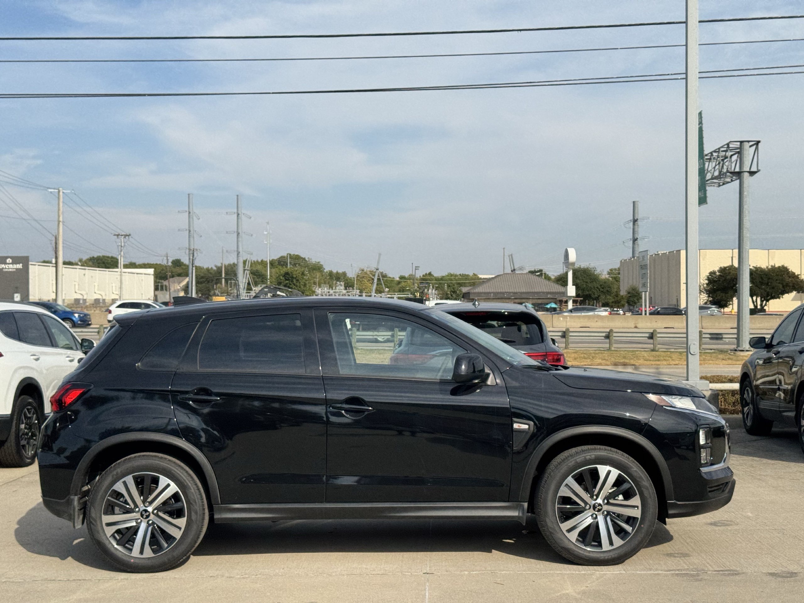 New 2027 Mitsubishi Outlander Sport ES FWD image 3
