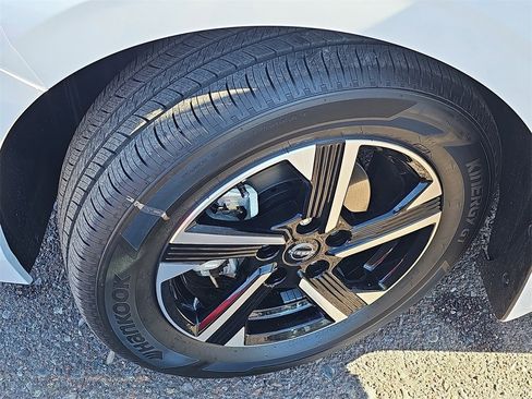 New 2025 Nissan Sentra SV w/ All-Weather Package image 31