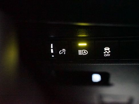 New 2026 Toyota Corolla Cross SE image 25