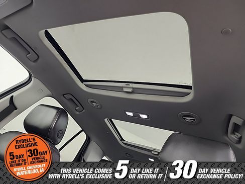 Certified 2019 Chevrolet Traverse Premier w/ Driver Confidence II Package image 18