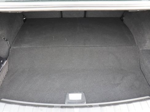 Used 2023 BMW 330e image 7