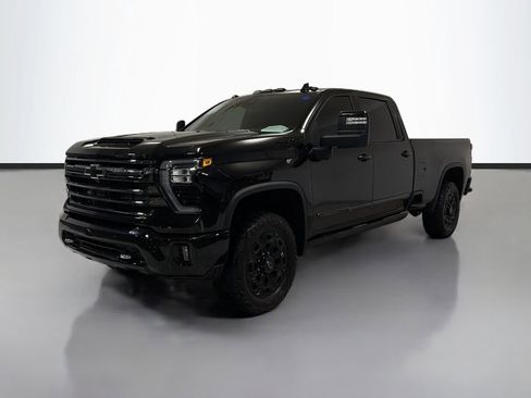 Used 2024 Chevrolet Silverado 3500 High Country w/ Midnight Edition AWD/4WD image 5