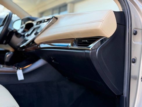 Used 2014 Toyota Avalon Limited image 72