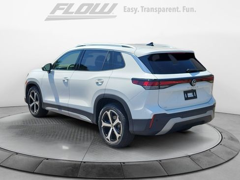New 2026 Volkswagen Tiguan SE FWD image 5