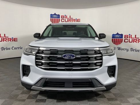 New 2026 Ford Explorer Active RWD image 8