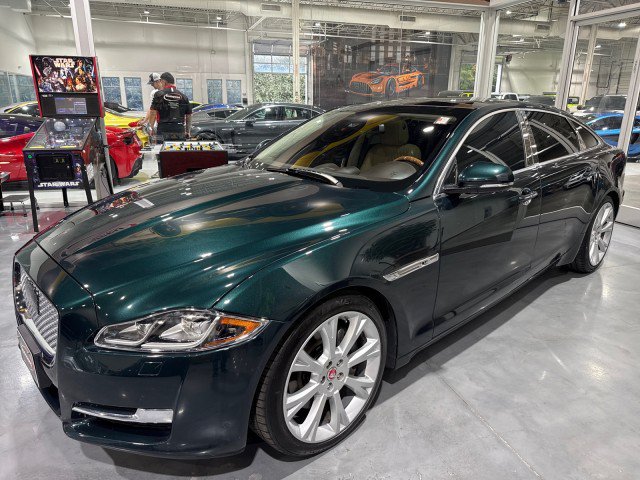 Used 2017 Jaguar XJ L Portfolio AWD/4WD image 12