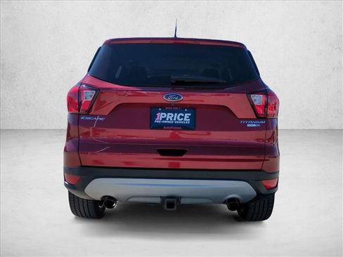 Used 2019 Ford Escape Titanium image 7