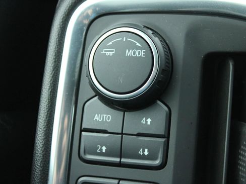 Used 2020 Chevrolet Silverado 2500 High Country AWD/4WD image 31