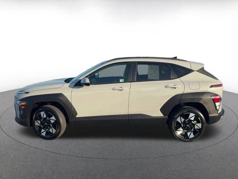 Used 2025 Hyundai Kona SEL image 9