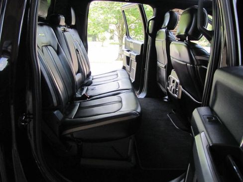 Used 2019 Ford F250 Platinum w/ Platinum Ultimate Package AWD/4WD image 20