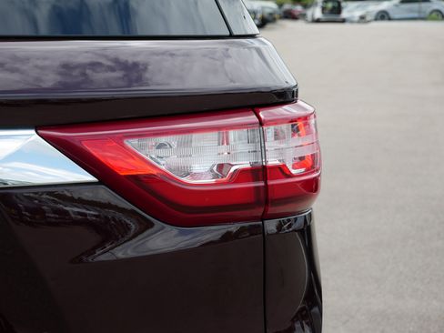 Used 2018 Chevrolet Traverse Premier AWD/4WD image 17